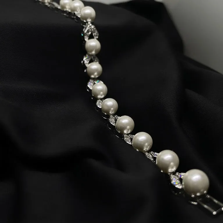 Fine G.SIlver Pearl Bracelet.