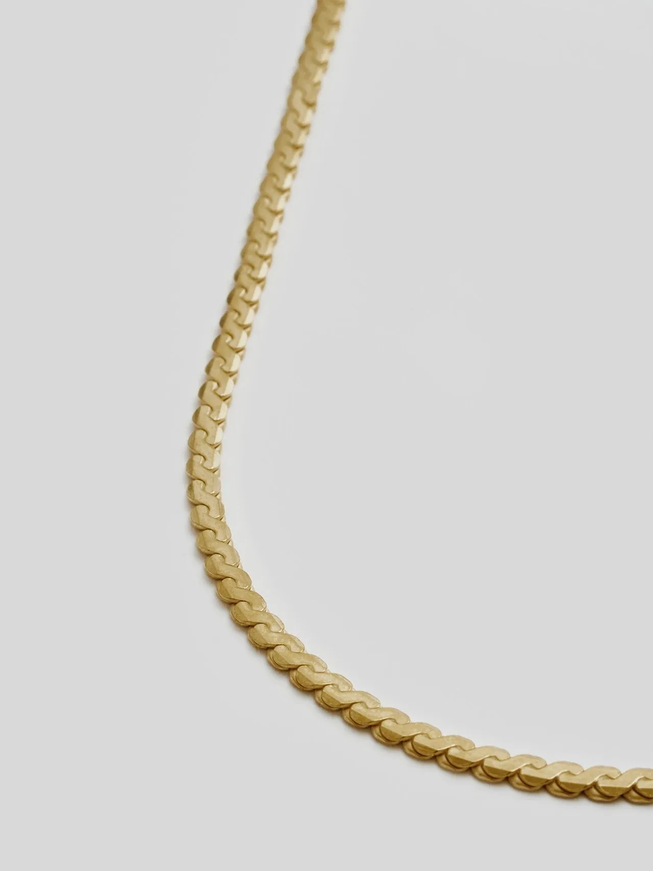 Loren Stewart :: Necklace, Serpentine Chain 18