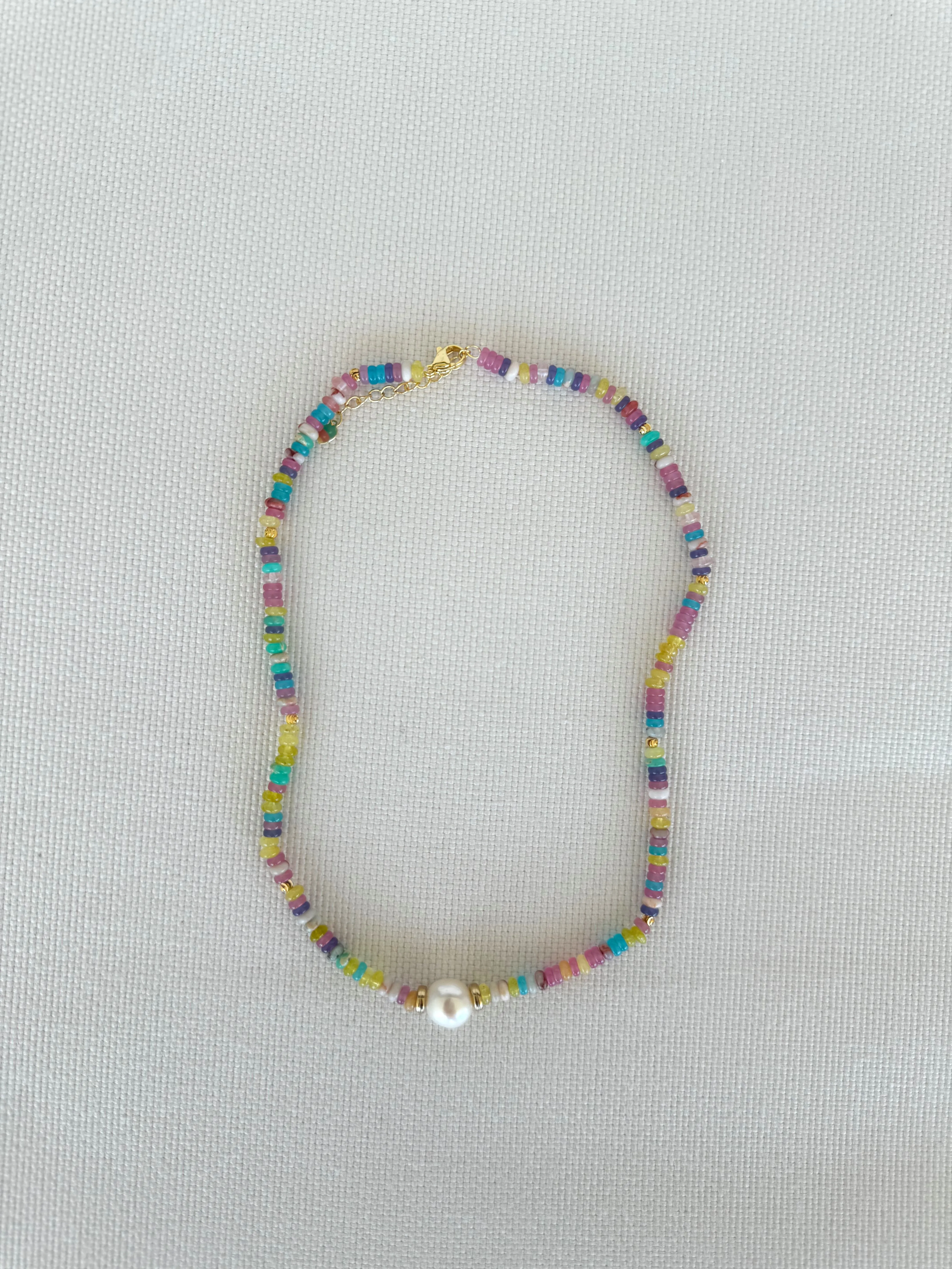 POPPY NECKLACE