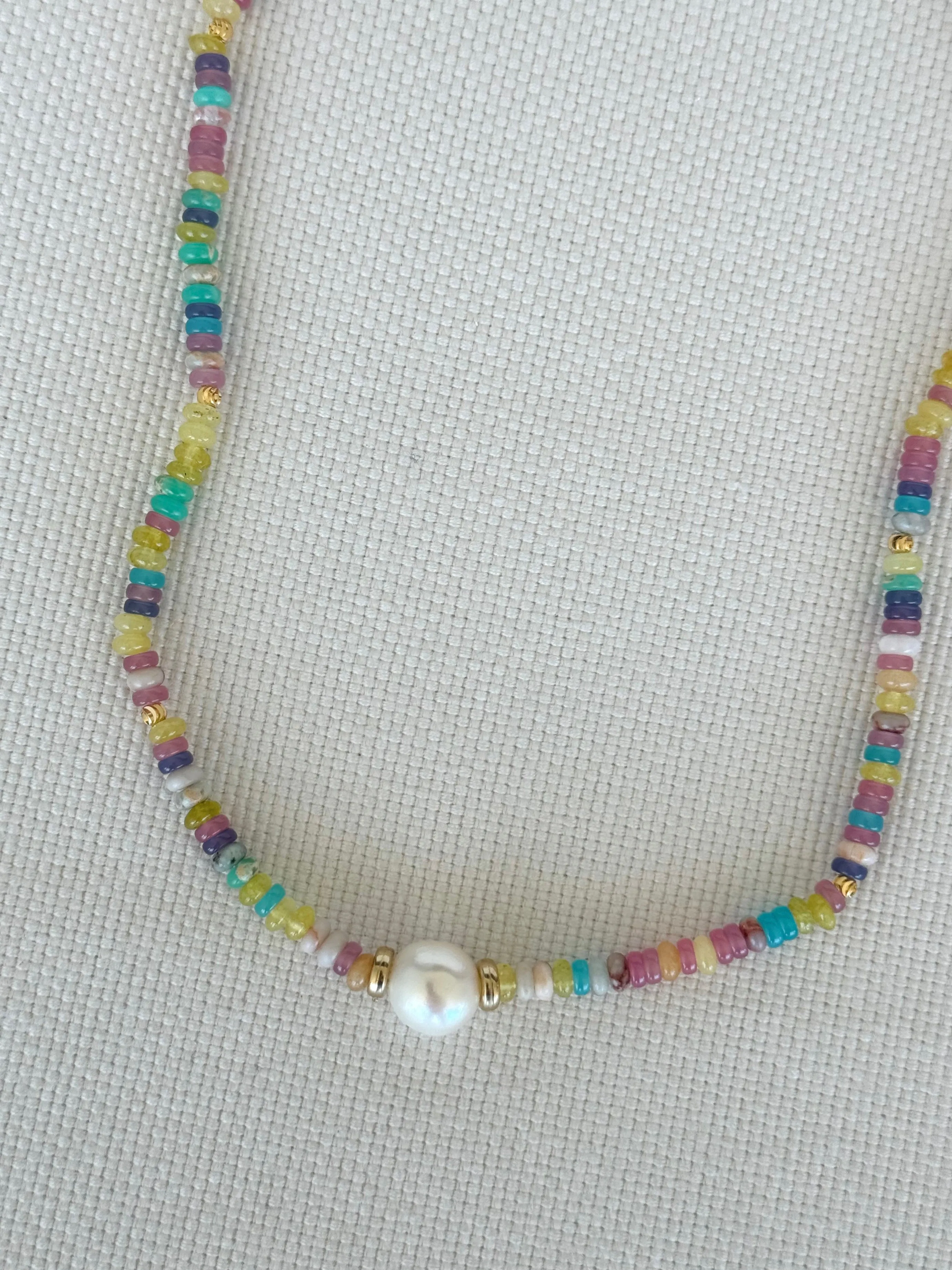 POPPY NECKLACE