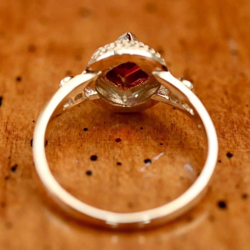 Regina 14k Gold, Garnet and Diamond Ring